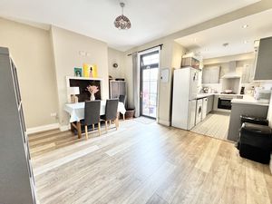 Photo 16- click for photo gallery